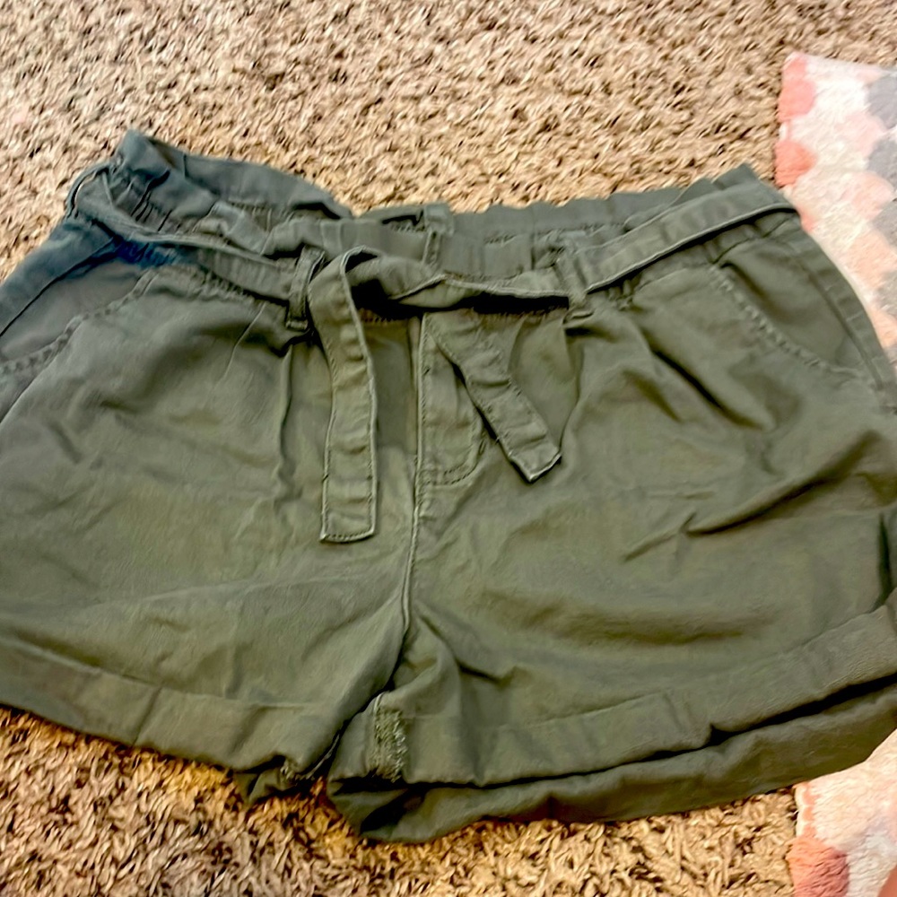 This brand is Arizona, but they don’t fit😭 so sad. These are my favorite shorts